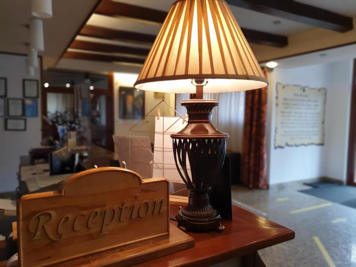 Guest house Pensiunea Floarea Soarelui 3*