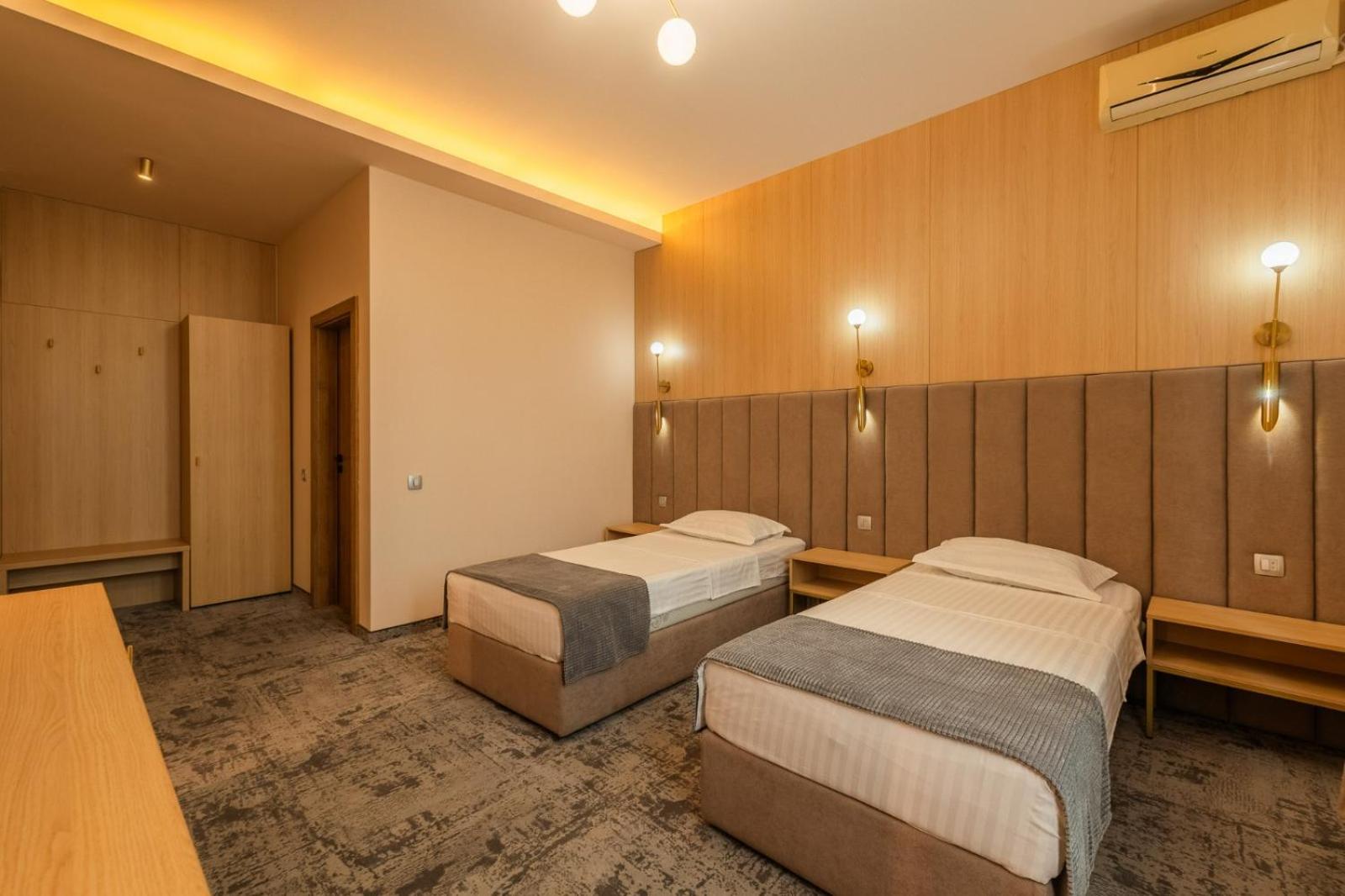 Pensiunea Floarea Soarelui Guest house