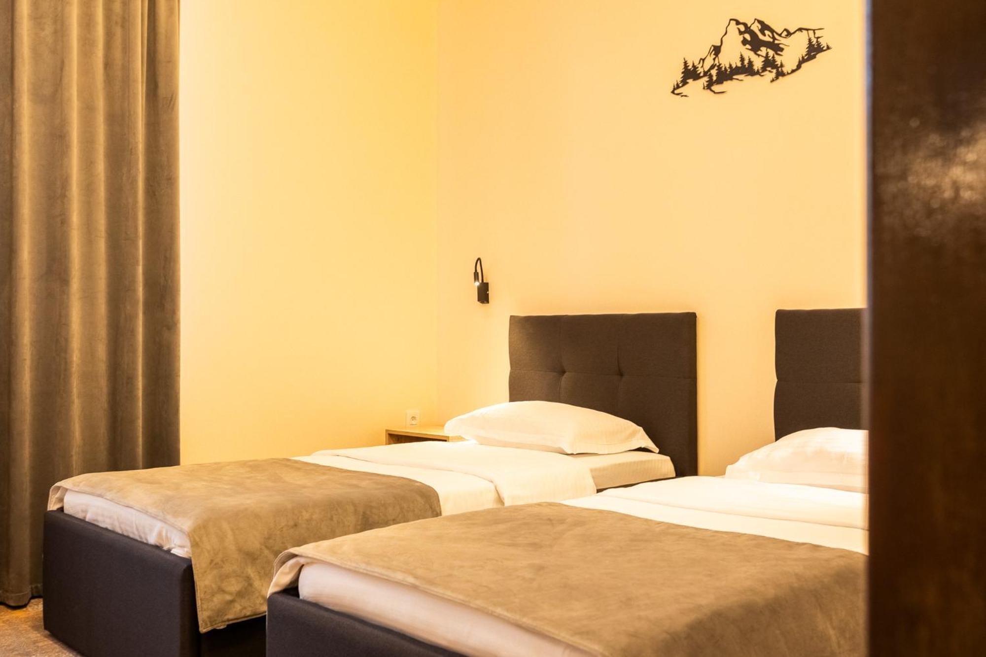 Guest house Pensiunea Floarea Soarelui Brasov