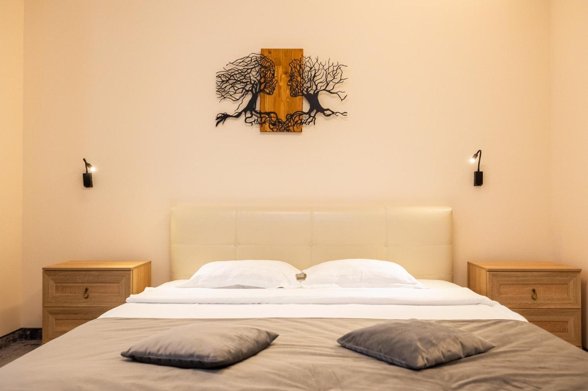 Pensiunea Floarea Soarelui Guest house
