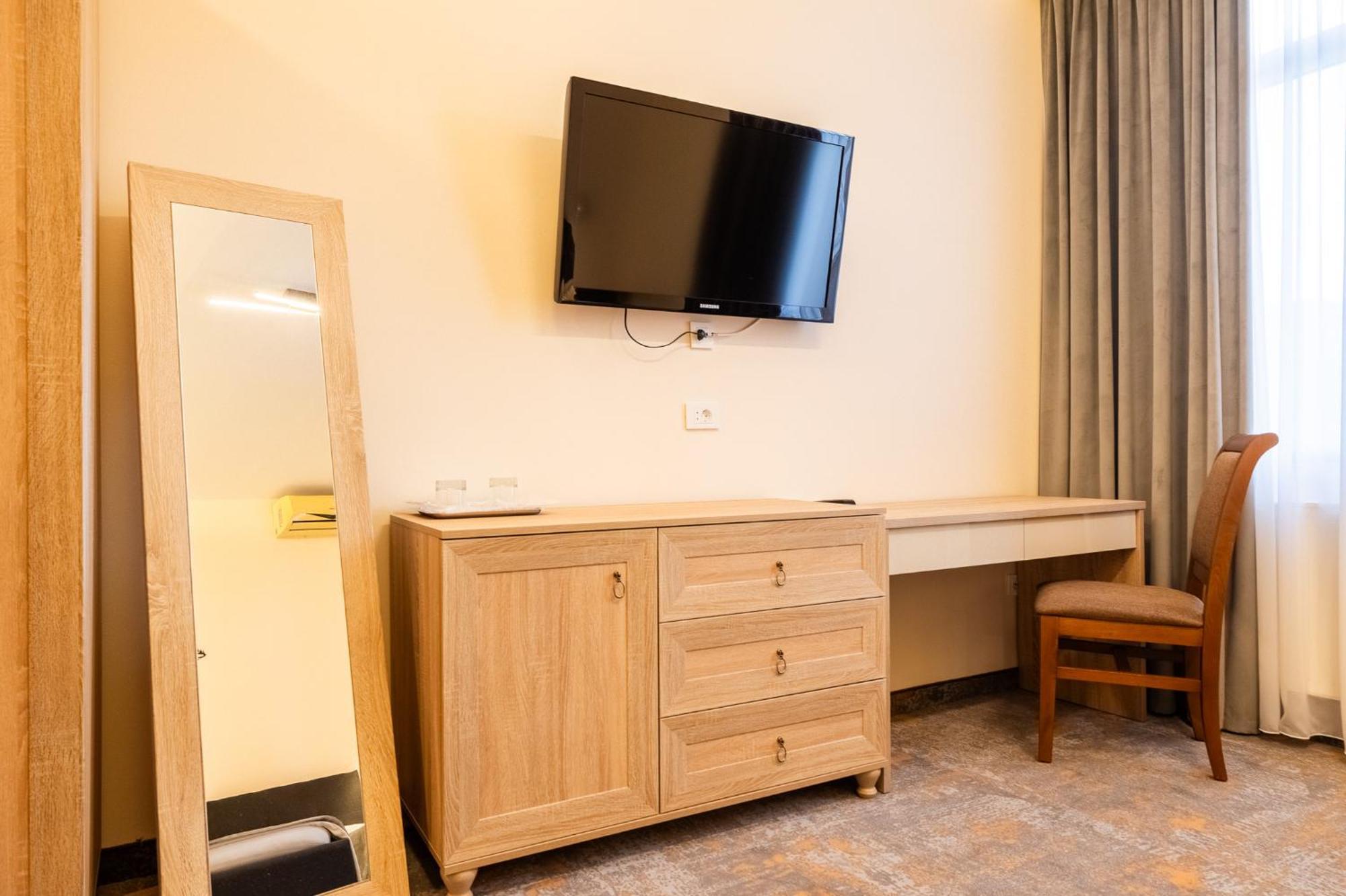 Pensiunea Floarea Soarelui Guest house