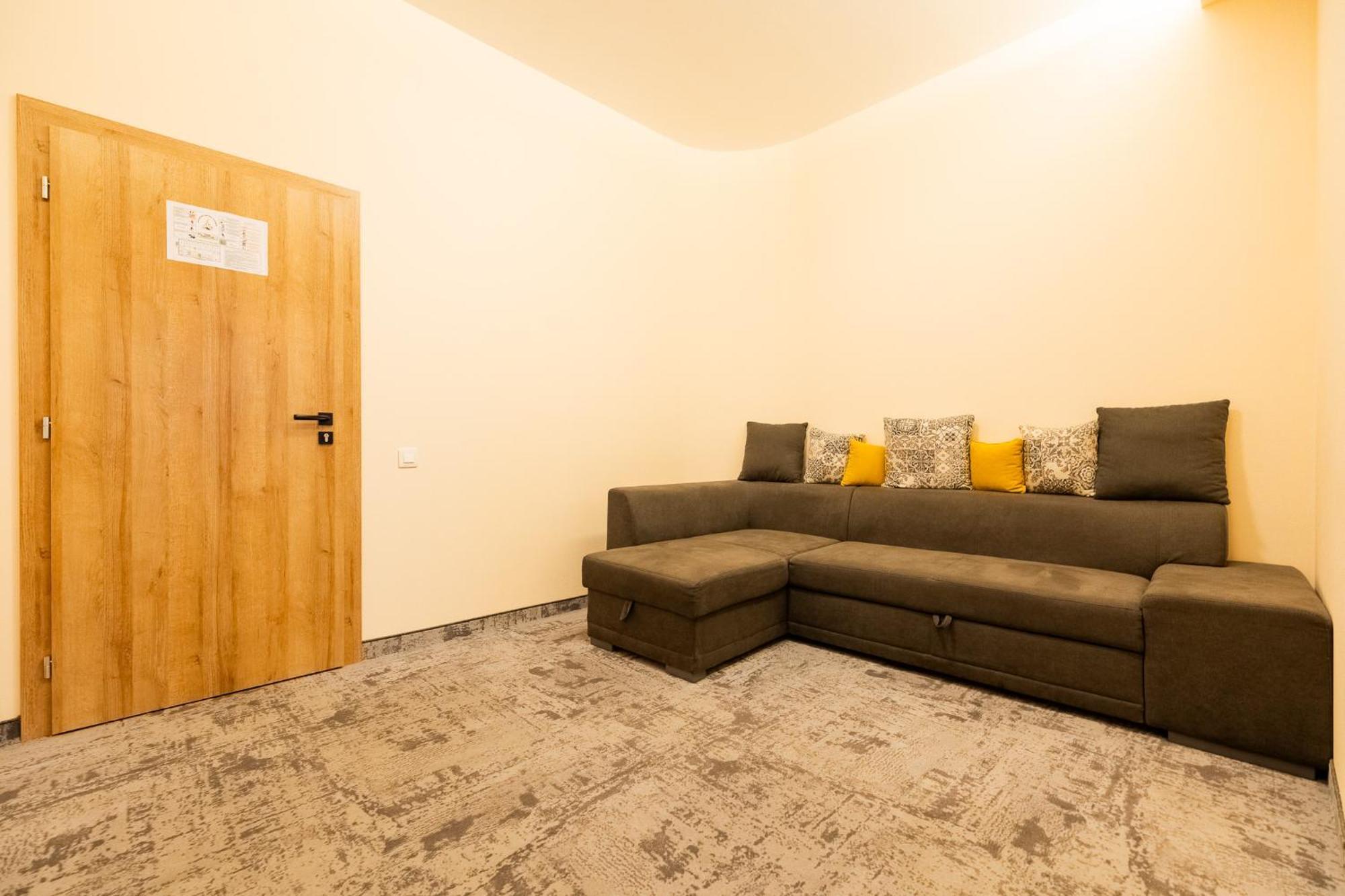 Guest house Pensiunea Floarea Soarelui