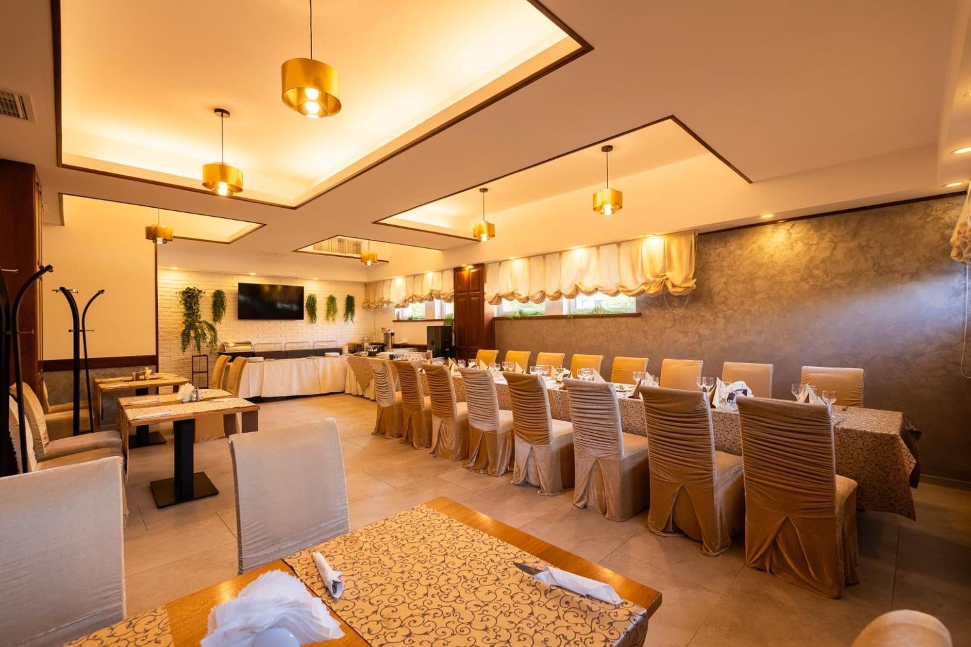 Guest house Pensiunea Floarea Soarelui 3*